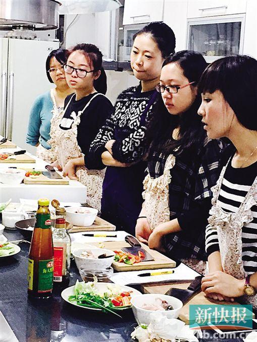 廣州現“高價”廚藝課引爭議:一節課兩百多元